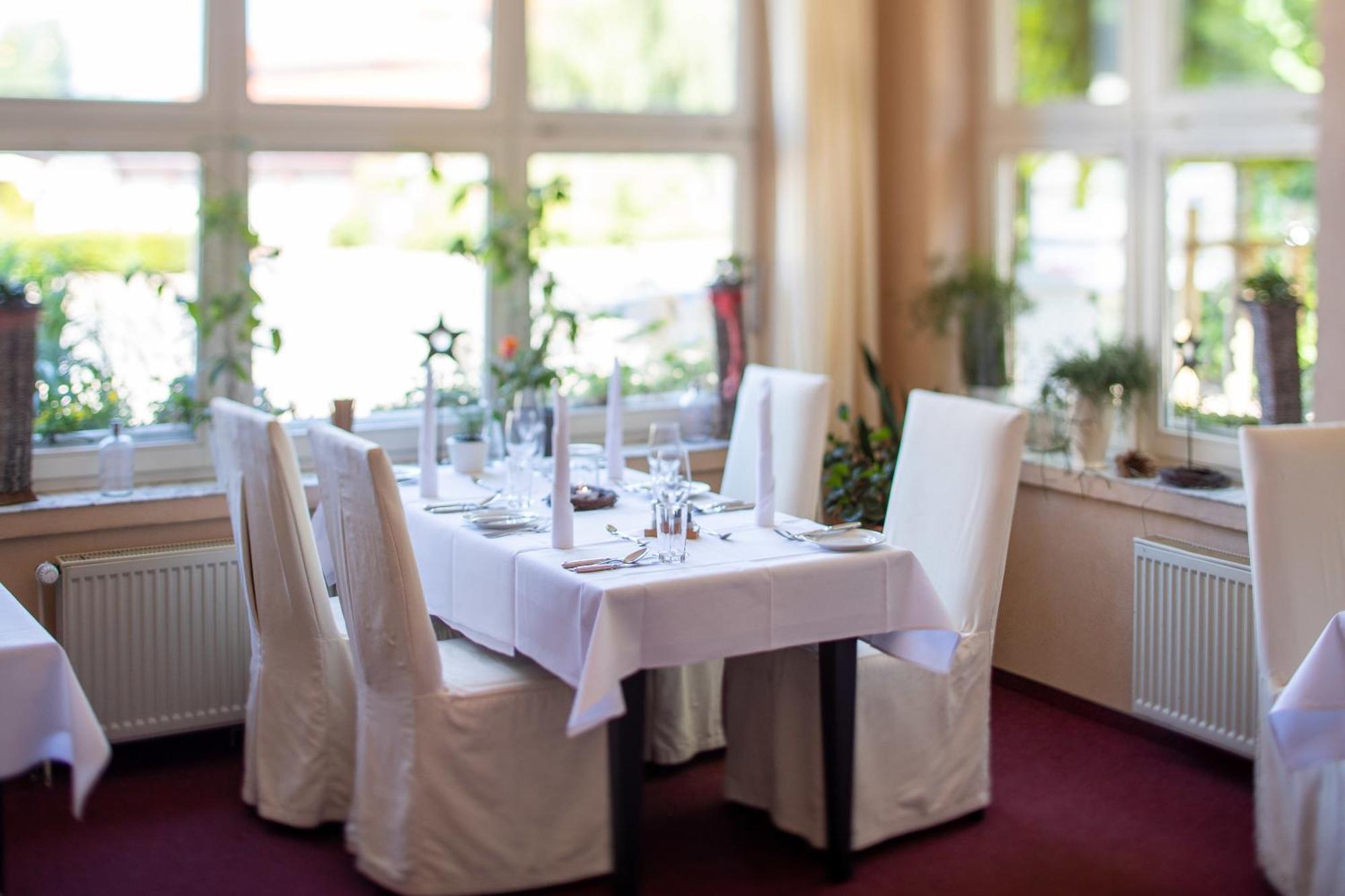 Hotel Im Schuetzenhof, Jever Extérieur photo