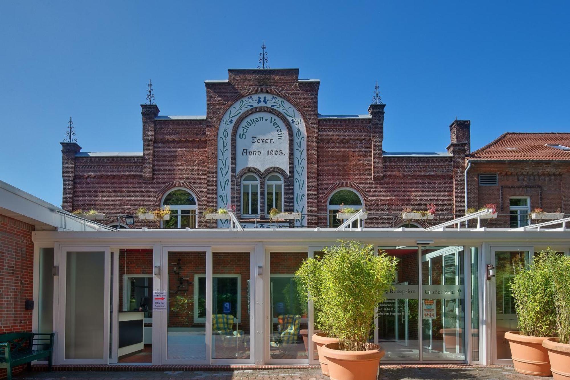 Hotel Im Schuetzenhof, Jever Extérieur photo