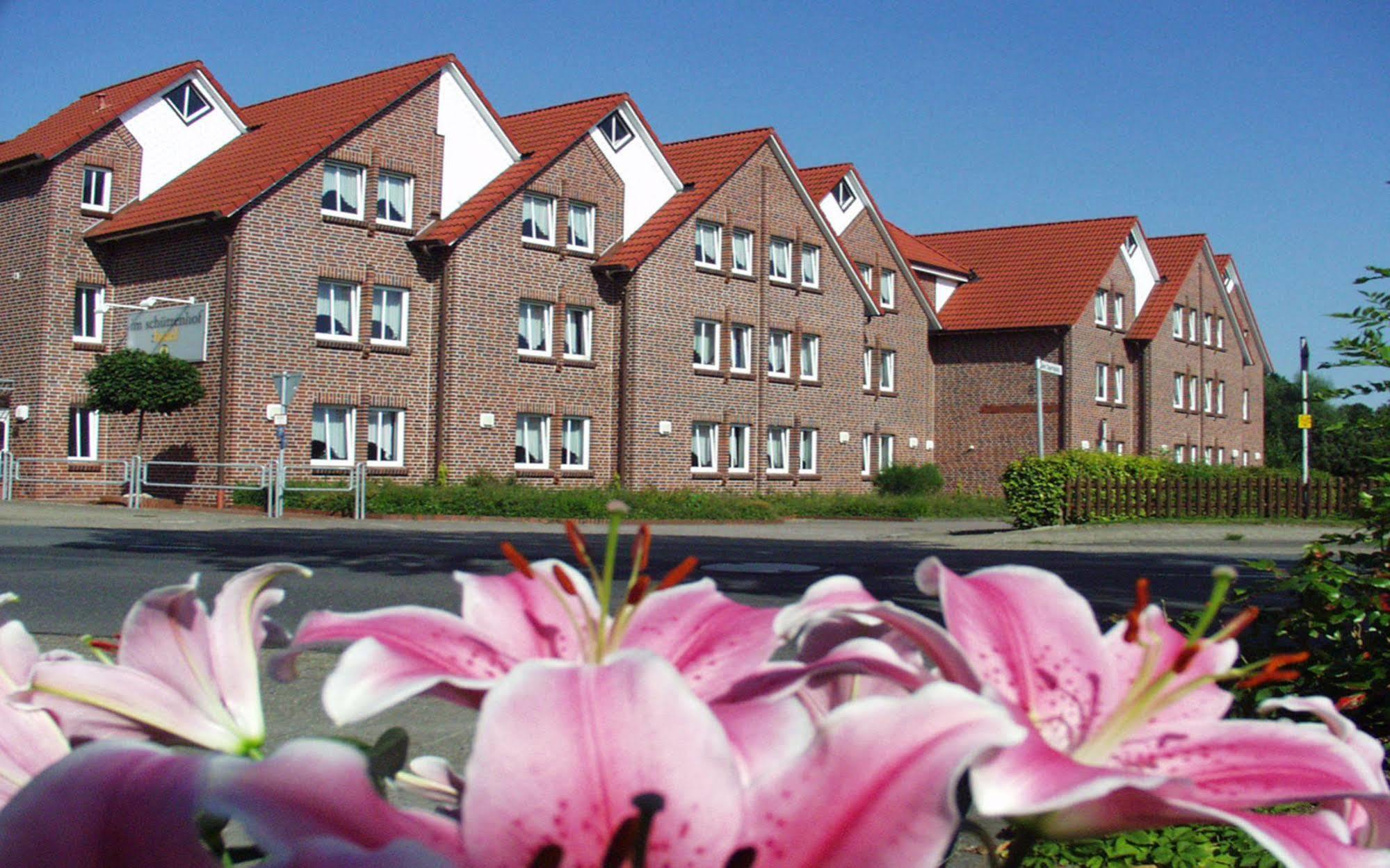 Hotel Im Schuetzenhof, Jever Extérieur photo